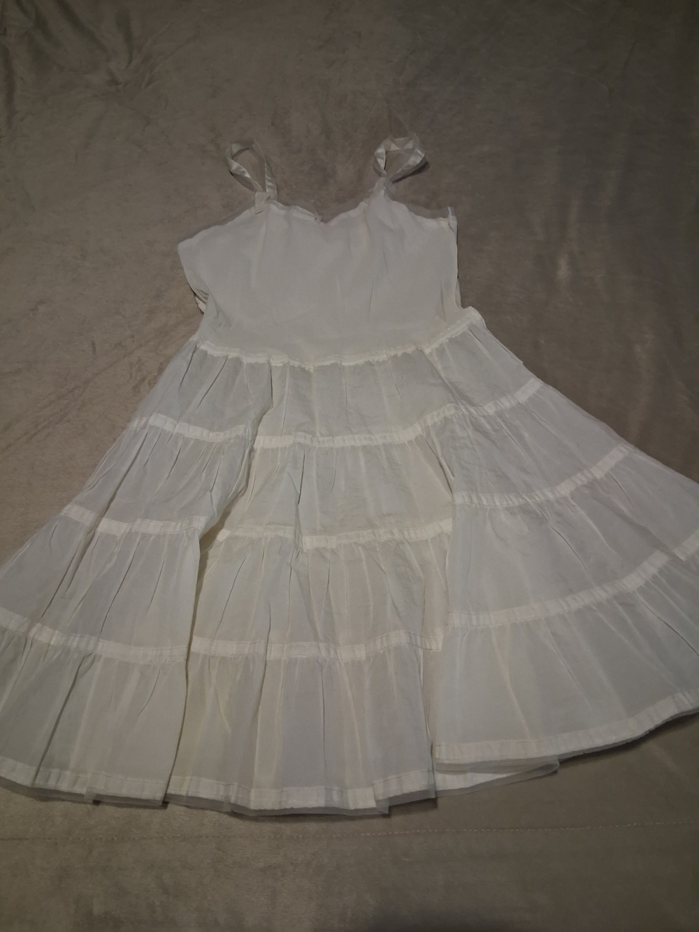 Vintage Cream Ruffled Crinoline Tiered - size 10. See Measurments